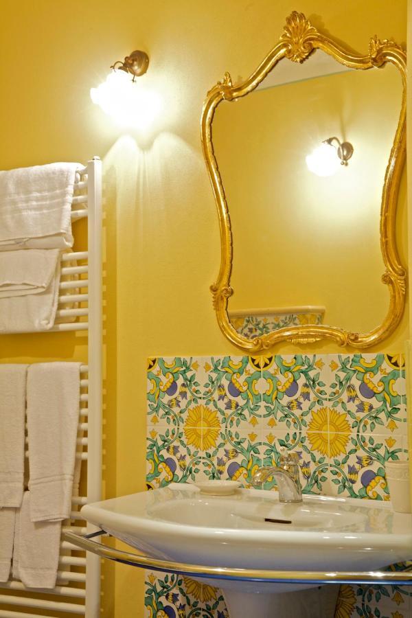 Bed and Breakfast Antica Residenza Cicogna à Sienne Extérieur photo