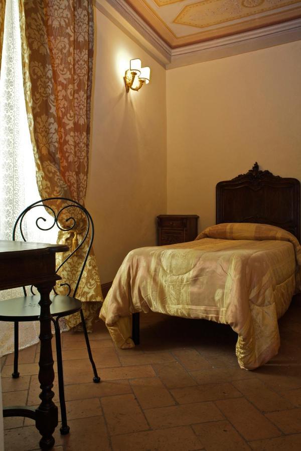 Bed and Breakfast Antica Residenza Cicogna à Sienne Extérieur photo