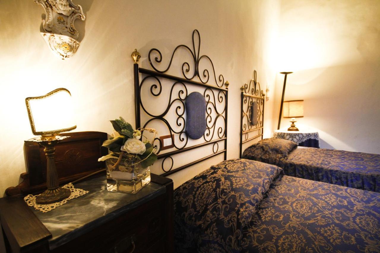 Bed and Breakfast Antica Residenza Cicogna à Sienne Extérieur photo